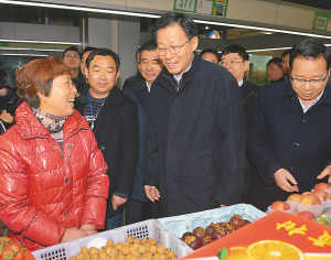 李学勇在常州考察市场春运和安全生产工作