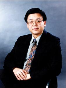 衣俊卿.jpg