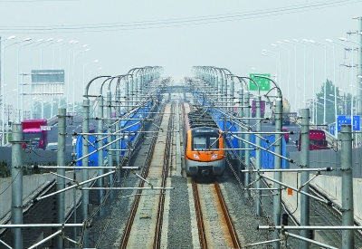 宁天城际昨载客试跑